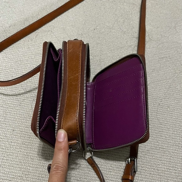 FOSSIL brown crossbody - Picture 3 of 4